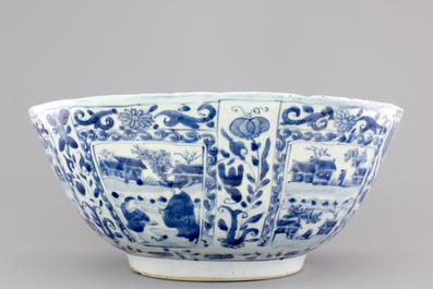 Un grand bol bleu et blanc, &eacute;poque Wan-Li (1573-1619), Dynastie Ming