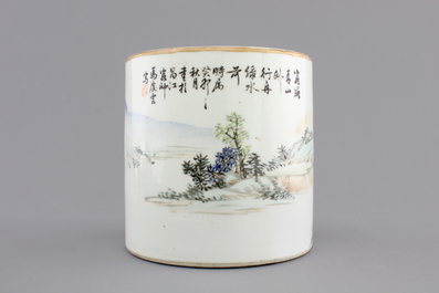 A signed Chinese Qianjiang porcelain brush pot with a landscape all over, early 20th C.
