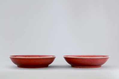 A pair of Chinese porcelain copper-red glazed plates, 19/20th C.