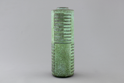 A Japanese green-patinated bronze cylindrical vase with wooden box, Showa period, 20th C.