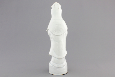 A tall Chinese Dehua blanc de Chine porcelain  Guanyin, 18/19th C.