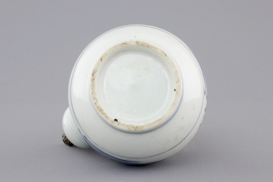 A small Japanese Arita silver-mounted kendi, 17/18th C.
