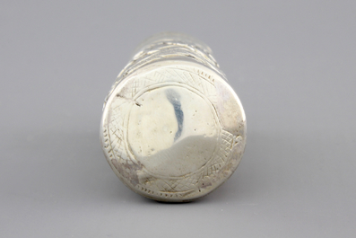 A Chinese silver dragon cane handle, 19th C.