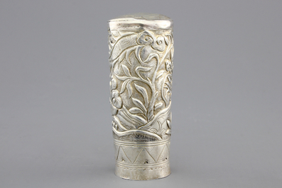 A Chinese silver dragon cane handle, 19th C.