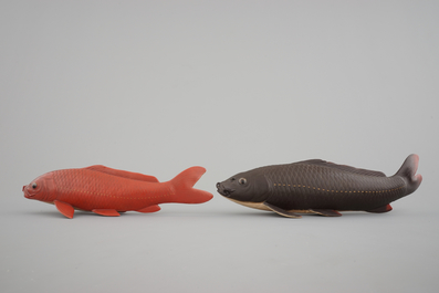 A set of Japanese koi-carps in wooden box, Onaka Suigetsu Kyujiro (1893-1975), 20th C.