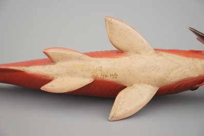 A set of Japanese koi-carps in wooden box, Onaka Suigetsu Kyujiro (1893-1975), 20th C.
