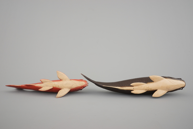 A set of Japanese koi-carps in wooden box, Onaka Suigetsu Kyujiro (1893-1975), 20th C.