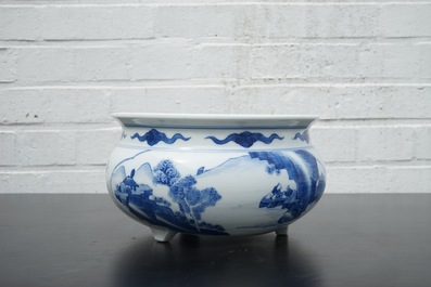 A blue and white Chinese porcelain censer, Kangxi, ca. 1700