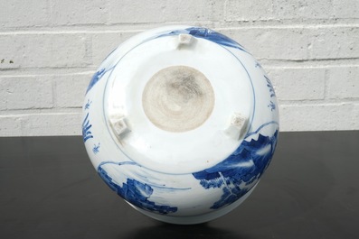 A blue and white Chinese porcelain censer, Kangxi, ca. 1700
