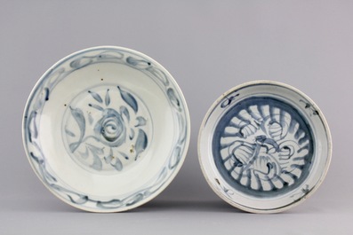 Two Chinese blue and white plates and two bowls, Ming Dynasty