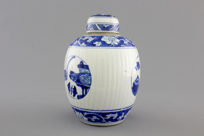A blue and white Chinese porcelain ribbled ginger jar and cover, Kangxi, ca. 1700