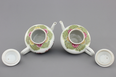 A pair of Chinese porcelain famille rose teapots with cockerels, Yongzheng, 1722-1735