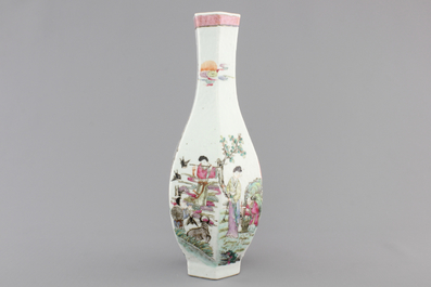 A Chinese hexagonal famille rose vase, 18/19th C.