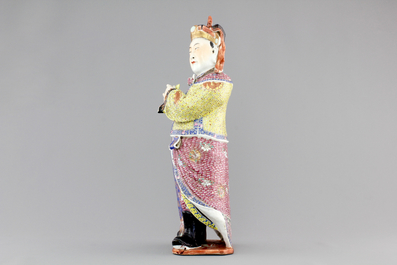 A tall Chinese famille rose porcelain figure of a dignitary, 19th C.