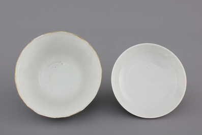 A large Chinese famille rose &ldquo;Wu Shuang Pu&rdquo; bowl, cover and saucer, Daoguang, 19th C.