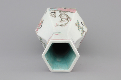 A Chinese hexagonal famille rose vase, 18/19th C.
