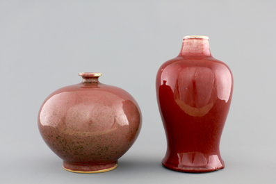 A Chinese langyao baluster-shaped vase and a peachbloom red vase, 19th C.