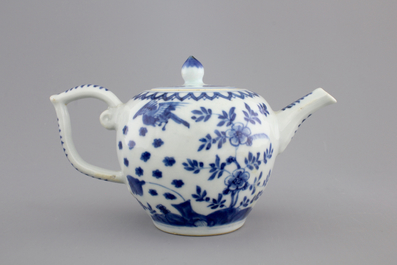 A Chinese porcelain blue and white teapot and cover, Kangxi
