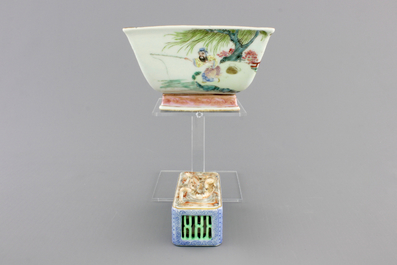 A Chinese famille rose square bowl and reticulated box, 19/20th C.