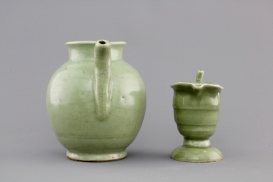 A Ming dynasty celadon glazed jug, 16/17th C. together with a helmet-shaped export porcelain jug, ca. 1780-1800