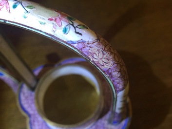 A fine Chinese Canton enamel teapot, Qianlong, 18th C.