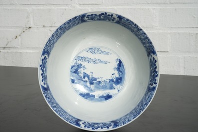 A blue and white Chinese porcelain bowl with "Long Elizas", Kangxi, ca. 1700