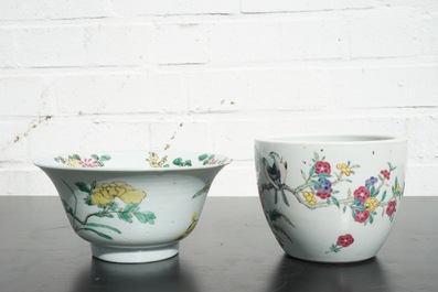 Two Chinese famille rose porcelain bowls, 18/19th C