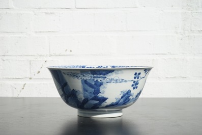 A blue and white Chinese porcelain bowl with "Long Elizas", Kangxi, ca. 1700
