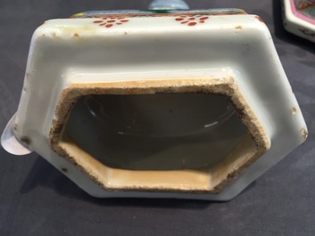 A pair of rare hexagonal Chinese famille jaune porcelain vases with figural covers, 19th C.