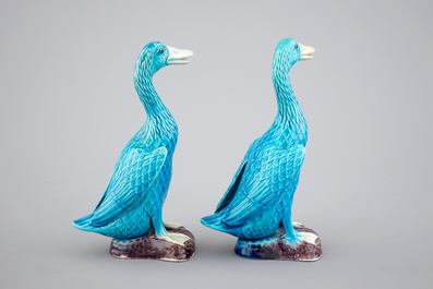 Two large blue and white dishes, 3 Imari plates, two mandarin saucers, all 18th C. and two ducks, 19/20th C.
