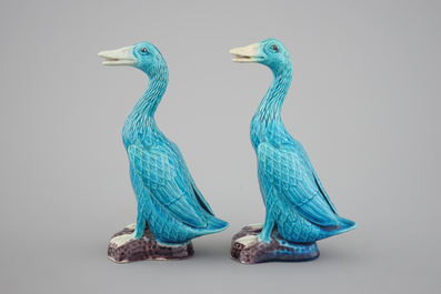 Two large blue and white dishes, 3 Imari plates, two mandarin saucers, all 18th C. and two ducks, 19/20th C.