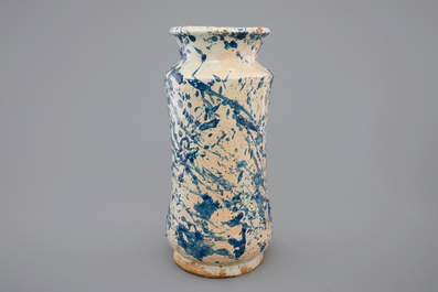A blue and white Spanish splattered albarello, 18th C.