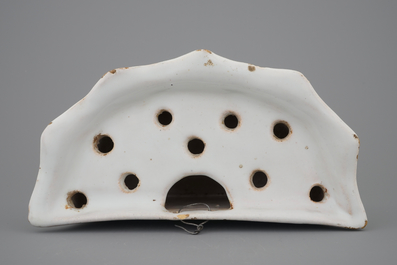 A white Delft pottery wall flower holder, 18th C.