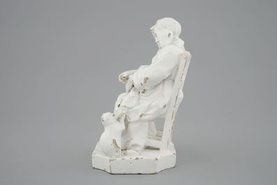Une damme assise en fa&iuml;ence blanche monochrome, 18&egrave;me, poss. Bruxelles