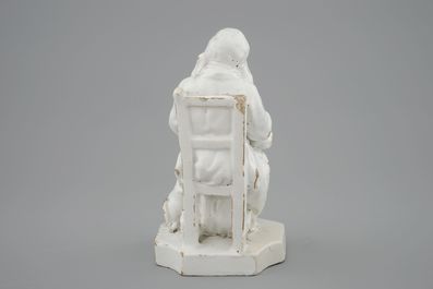 Une damme assise en fa&iuml;ence blanche monochrome, 18&egrave;me, poss. Bruxelles