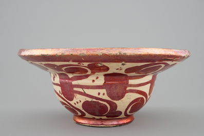 Un plat &agrave; barbes hispano-mauresque, Espagne, vers 1600