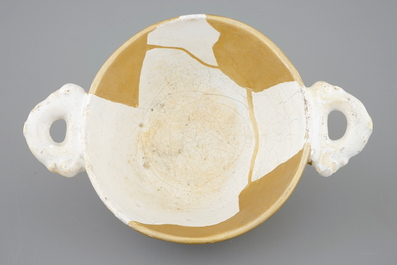 A white Dutch Delft porringer with kintsugi style repair, 17th C.