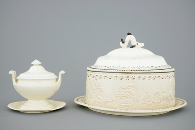 Twee witte creamware terrines, Engeland voor de Nederlandse markt, ca. 1800