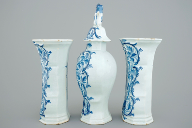 A fine three-piece blue and white Dutch Delft garniture, 18th C.