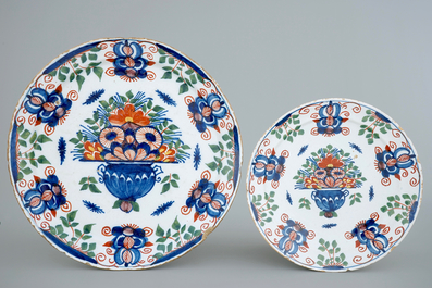 A set of 4 polychrome Dutch Delft plates, 18th C.