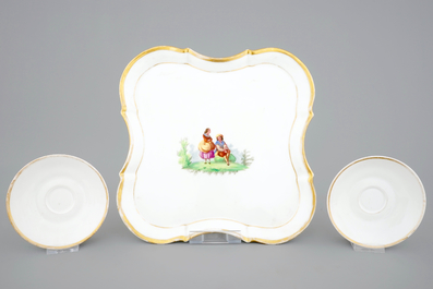 A tea service for two (t&ecirc;te-&agrave;-t&ecirc;te) in Paris porcelain, 19th C.