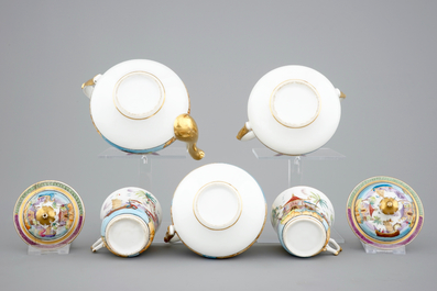 Une service &agrave; th&eacute; (t&ecirc;te-&agrave;-t&ecirc;te) pour deux en porcelaine de Bayeux, 19&egrave;me