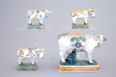 Un lot de 4 vaches en fa&iuml;ence polychrome de Delft, 19&egrave;me