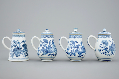 A rare Chinese blue and white export porcelain cruet set on stand, Qianlong, 18th C.
