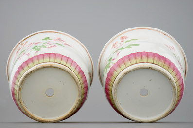 A pair of Chinese famille rose flower pots, 19th C.