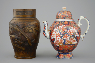 A large Imari teapot and a bronze vase decorated with birds, Japan, Meiji, 19th C.