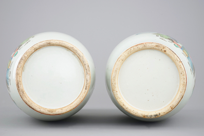 A pair of Chinese famille rose vases with "Shanghai" design, 19/20th C.