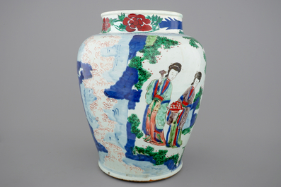 A large Chinese wucai vase, Transitional period, 1620-1683