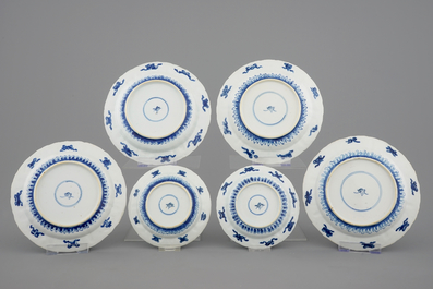 A set of 6 Chinese blue and white floral plates, Kangxi, 18th C.