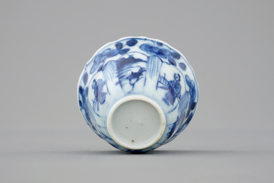 Een set van zes Chinese blauw-witte kopjes en schoteltjes, Kangxi